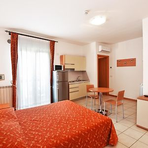 Studio con letto king size